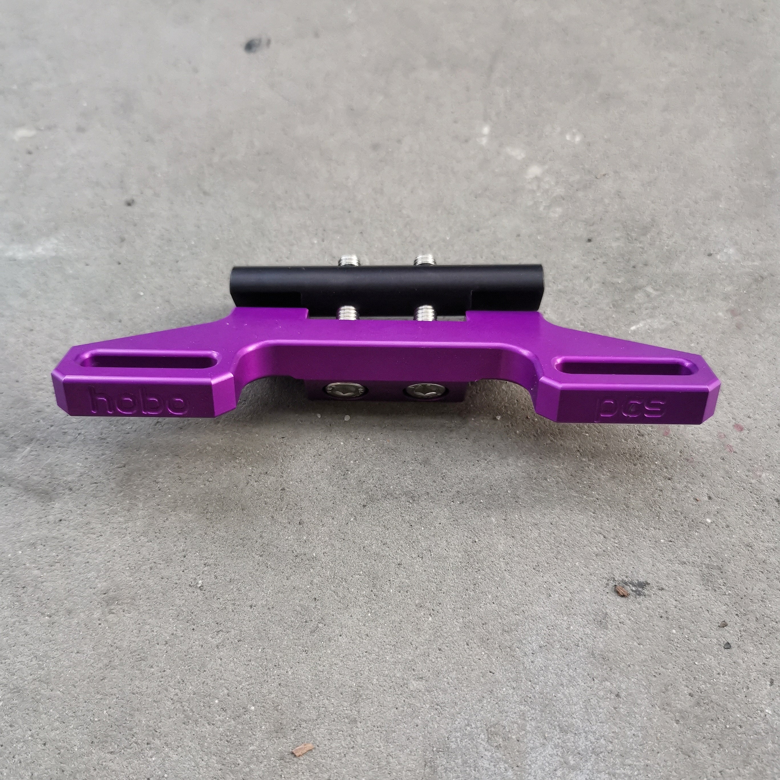 Restuvus Saddlebag Mount, Purple – R3 Cycles