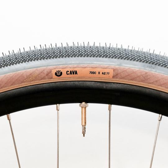 700cx42 tires clearance